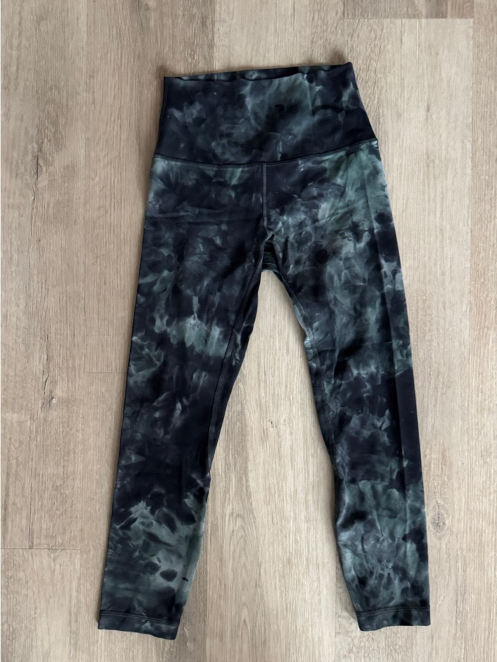 lululemon Tie-Dye Leggings size 4